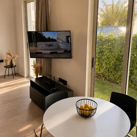 Apartament Terra Okaliptues Aglantzia